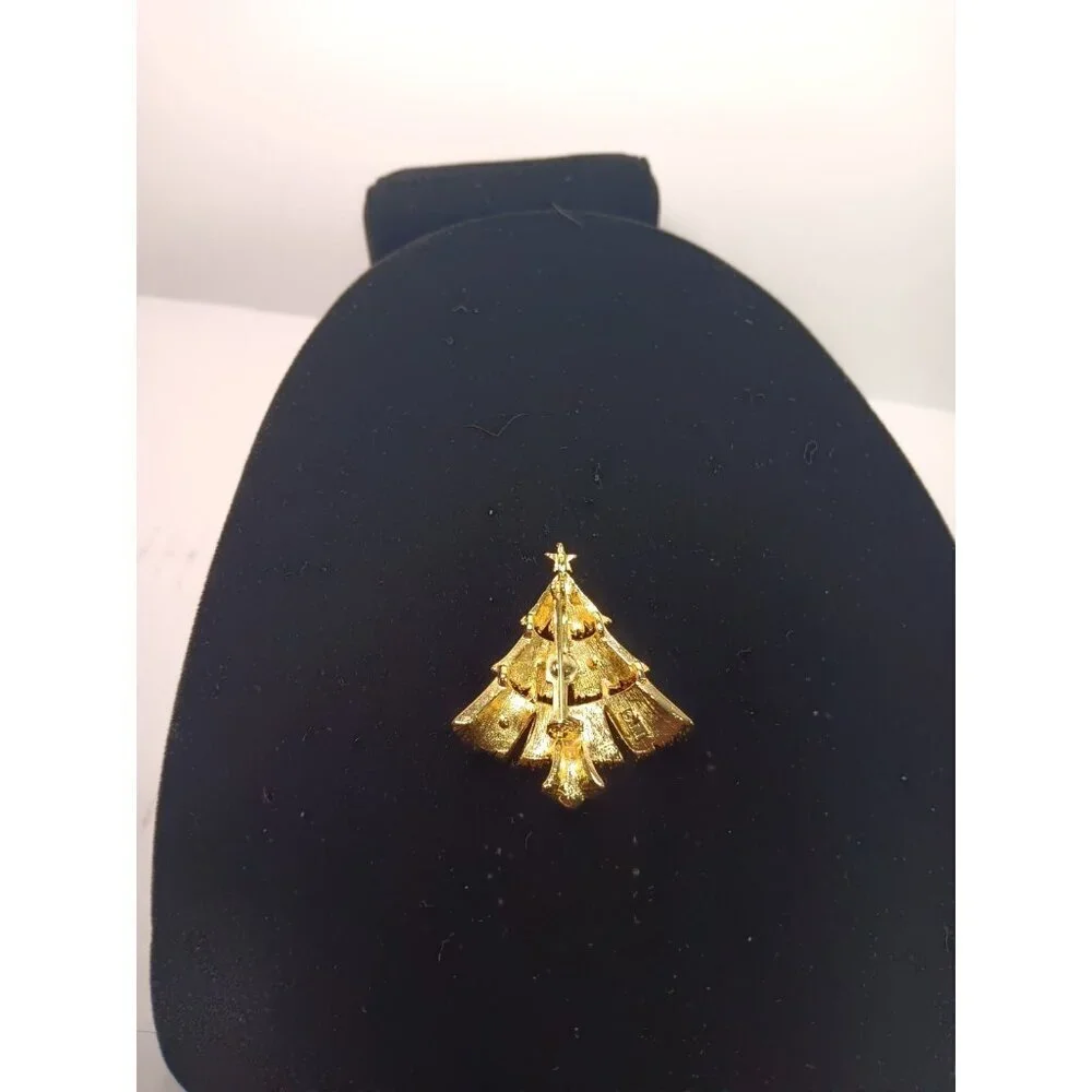 Vintage Christmas Tree Gold Tone Rhinestones Pin Brooch Signed JJ